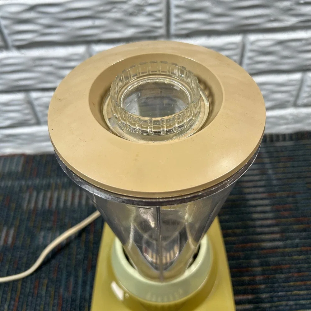 Vintage Hamilton Beach Blender 40oz Avocado Green 7-Speed Model 616-1 Scovill